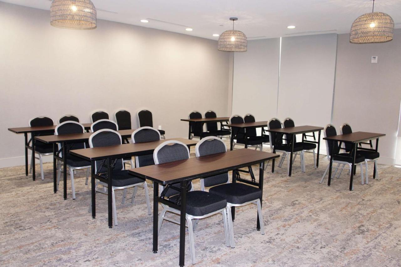 La Quinta Inn & Suites Katy-Mills By Wyndham Katy Esterno foto
