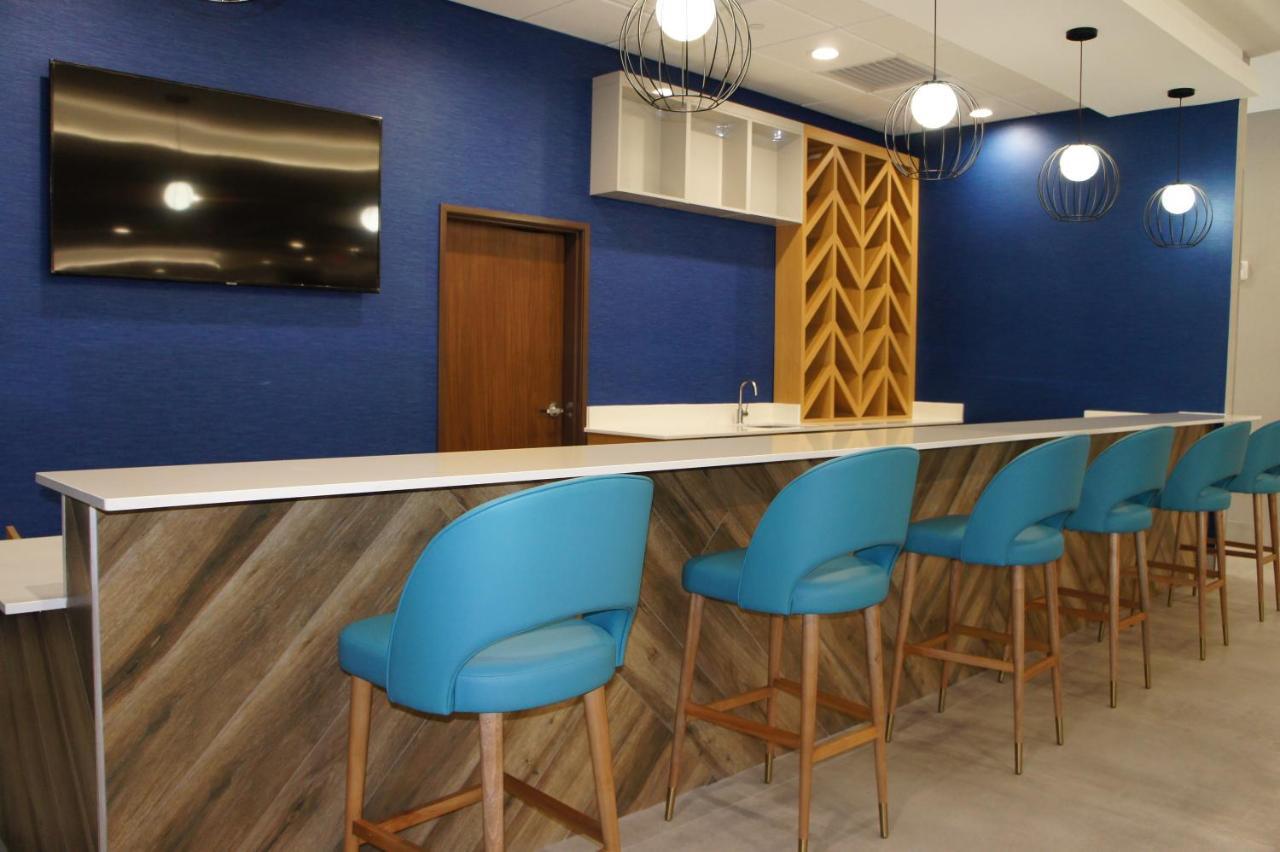 La Quinta Inn & Suites Katy-Mills By Wyndham Katy Esterno foto